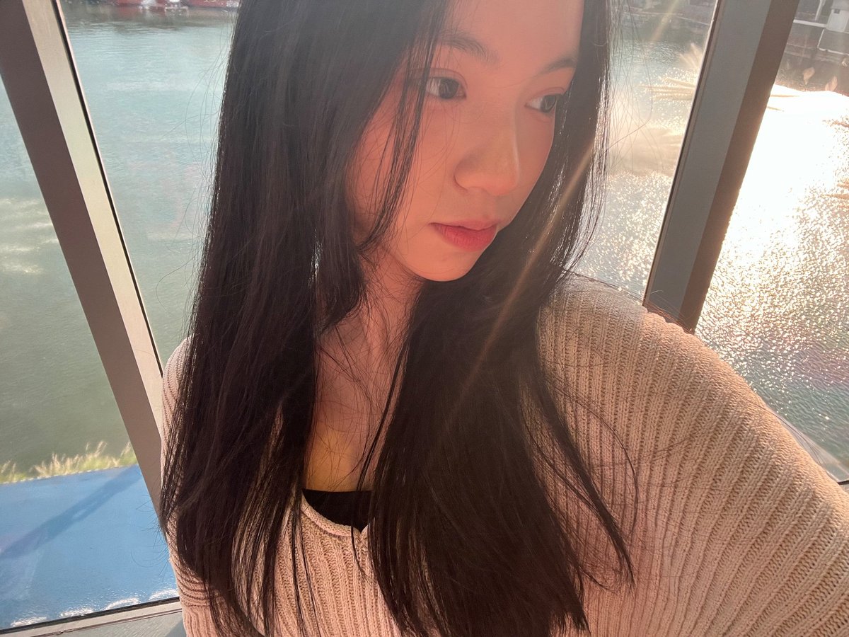 Selamat pagi, Matahariku <a href="/Aralie_JKT48/">Abigail Rachel</a>. 🔆