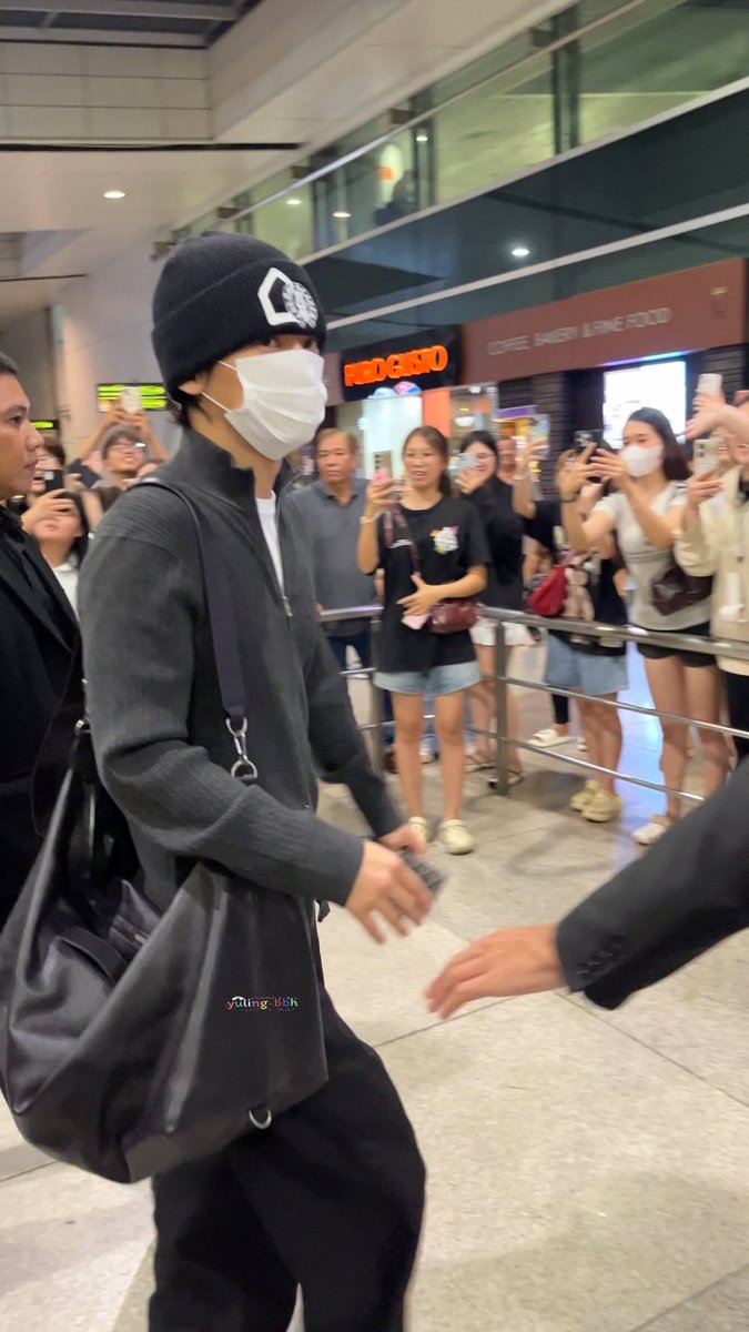 🫶🏻🦖 
#첸 #CHEN 
#KIMJONGDAE #JONGDAE 
 #김종대 #종대 #kpopconcert2025
<a href="/CHEN_INB100/">CHEN_official</a>