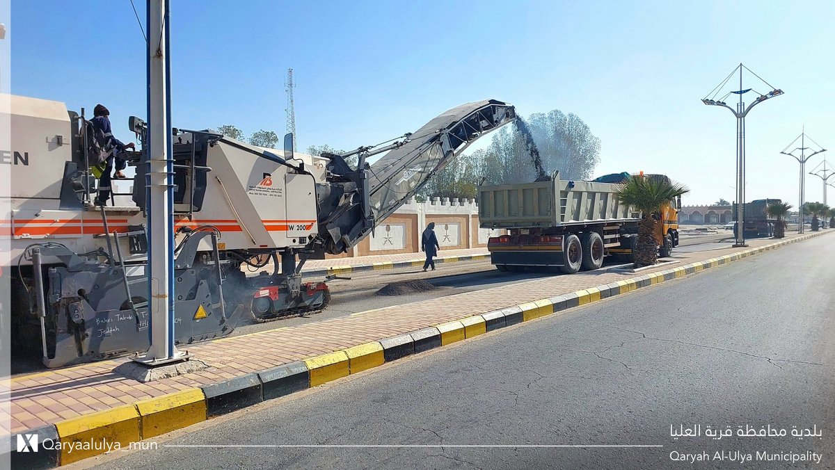 أعمال تطوير ساحة القصر (قصر عالي) والمنطقة الحضرية المحيطة بها، لتكون مركز نابض بالحياة ونعزز أنسنة المدن بها.

#قرية_العليا_الأجمل
#بوابة_نجد_الشرقية