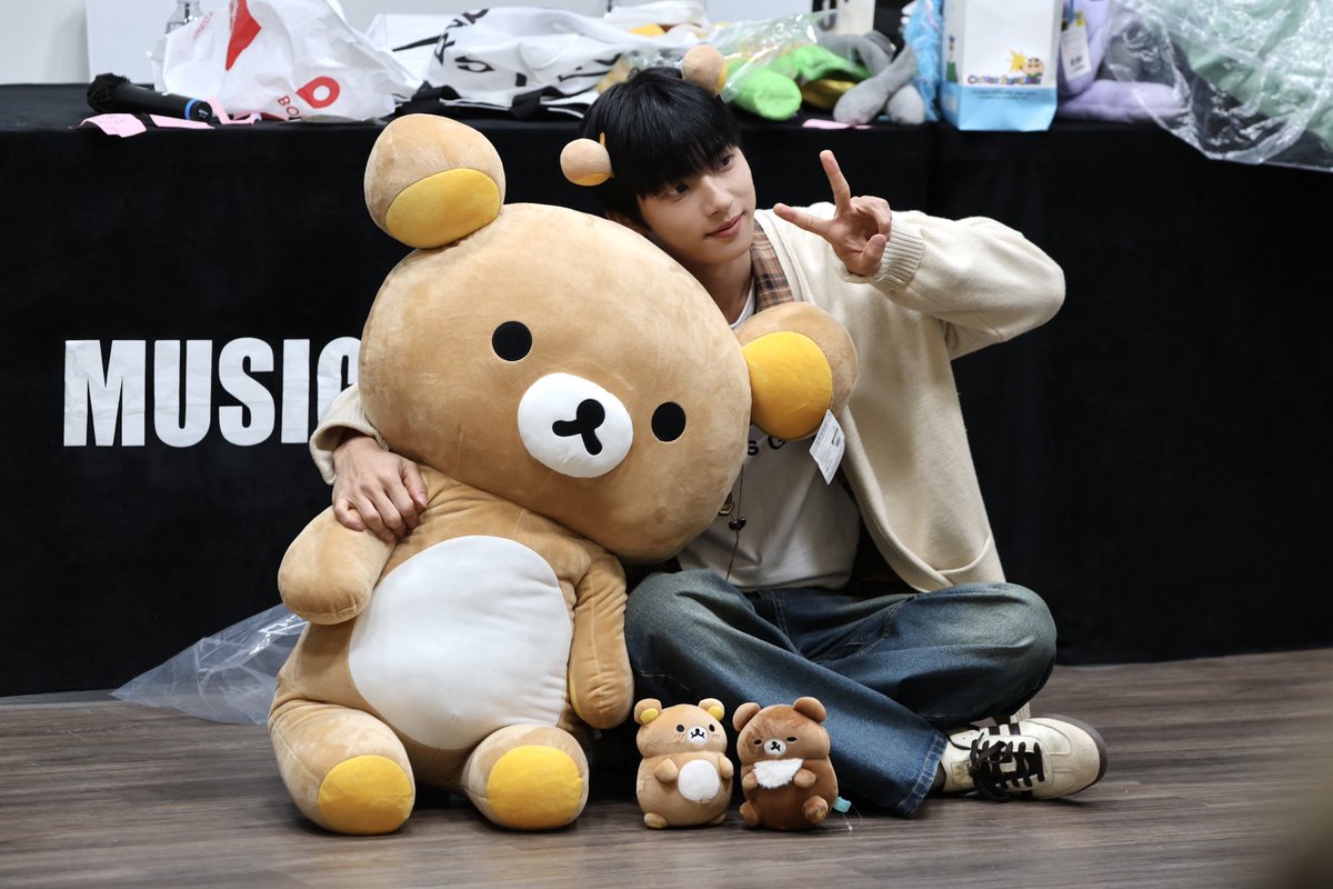 강현구 생일축하해💜

#우리의_도파민_강현이의_UFO가_착륙한_날
#UFO_CHASER_KANGHYUN_DAY