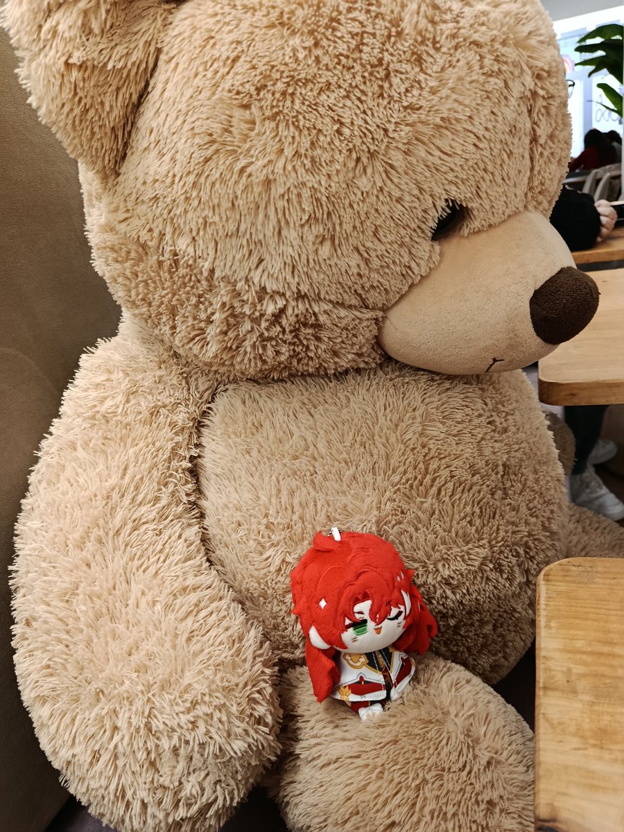 — The brave little knight has found a giant bear!! Fear not, the creature has been proved to be friendly! (⁠人⁠*⁠´⁠∀⁠｀⁠)⁠｡⁠*ﾟ⁠+