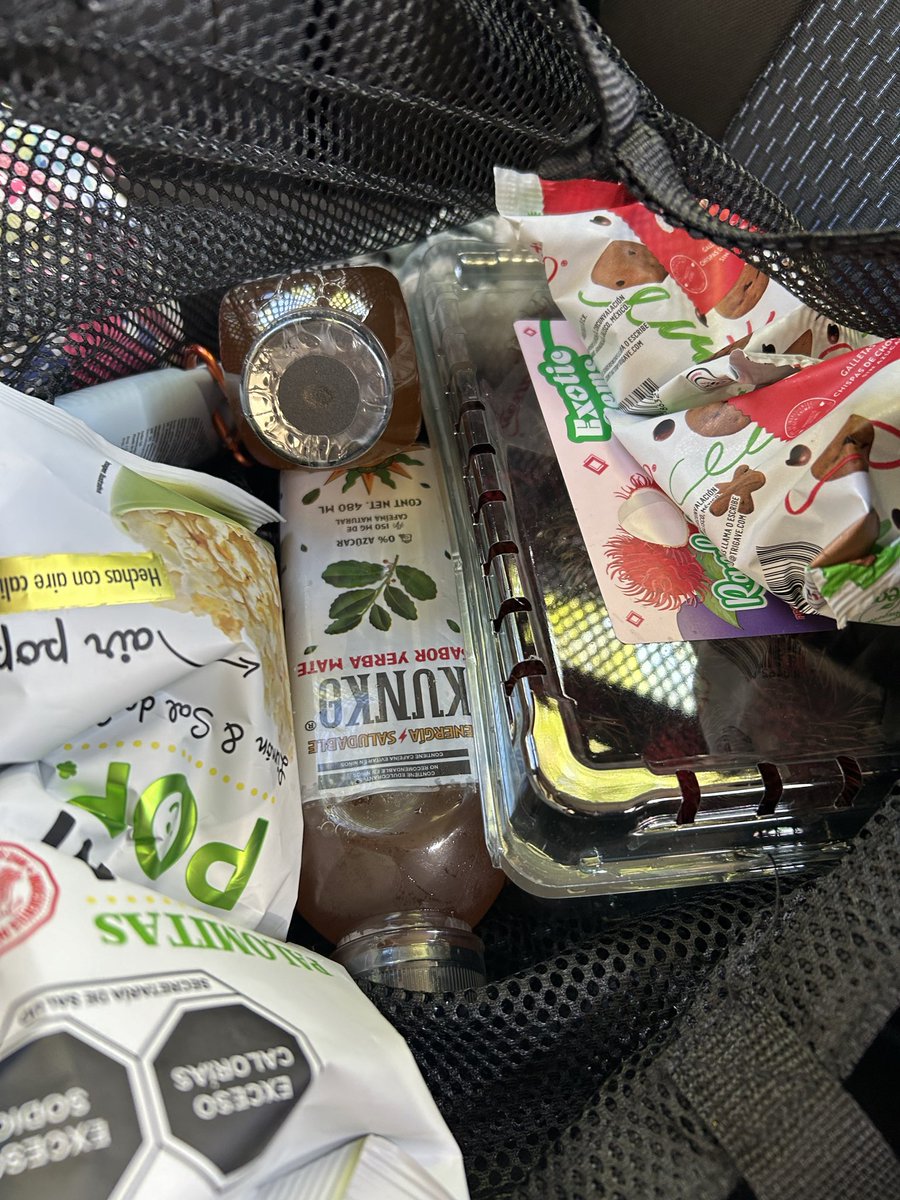 El perk de salir conmigo es que siempre llevo snacks por si te (me) da hambre