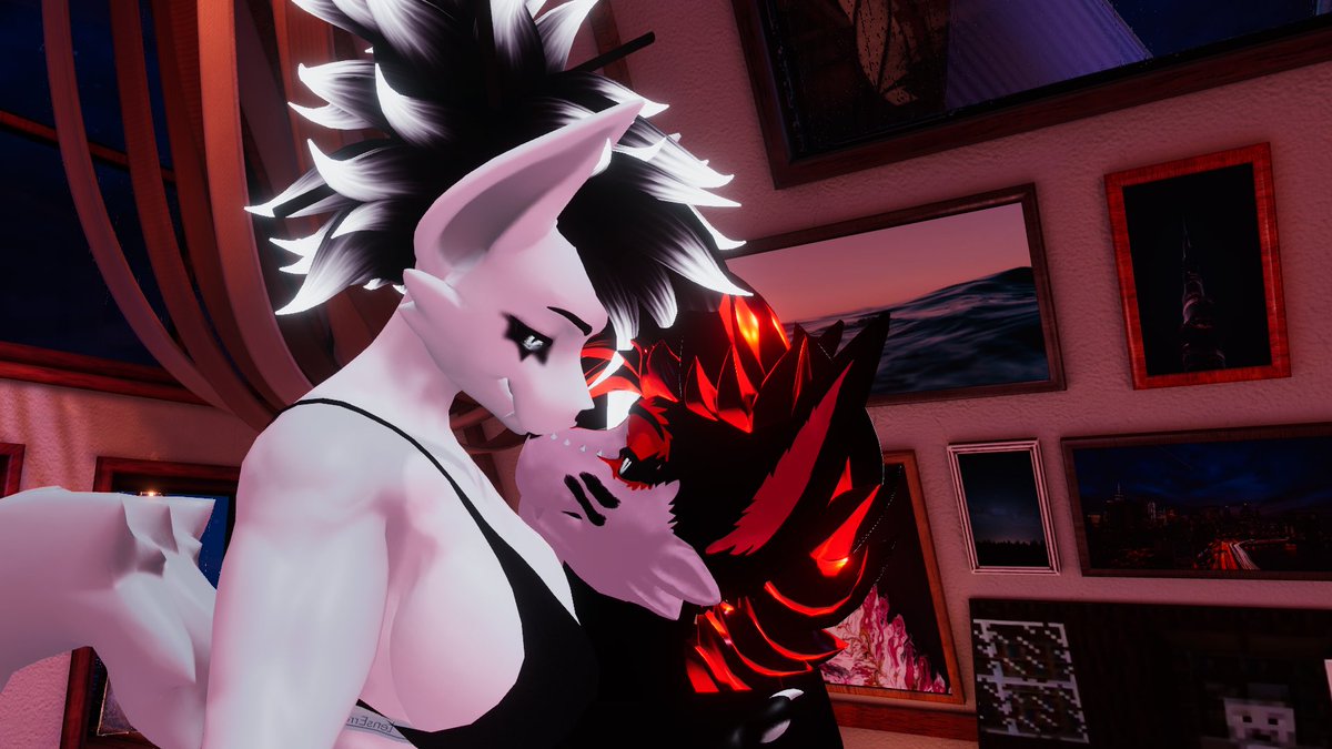 GothicWhisper25's tweet image. @onix_alpha92096 me and this cutie 💙