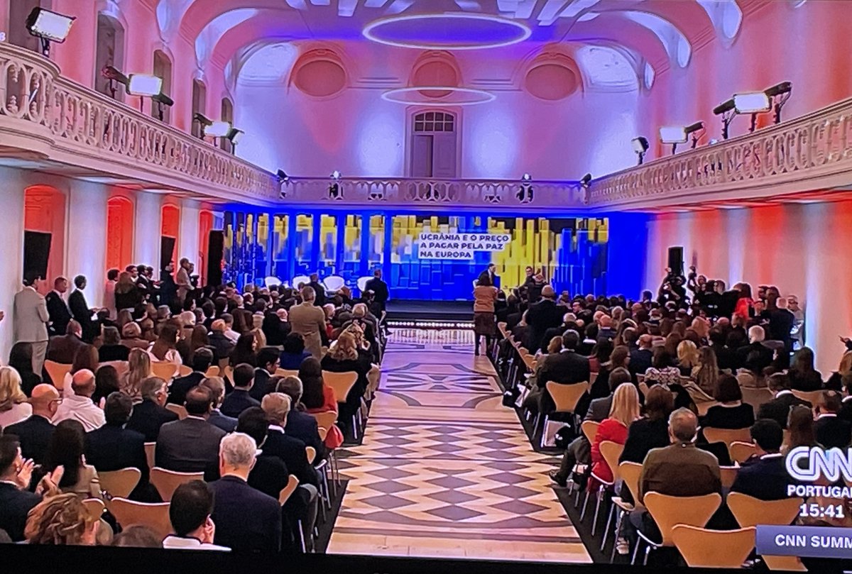 CasteloVoador's tweet image. Teria sido interessante se a “Summit” da @cnnportugal tivesse convidado um russo para falar após o ucraniano. O enviesamento fanático da Europa e a ignorância do “outro” complicam mais do que ajudam.