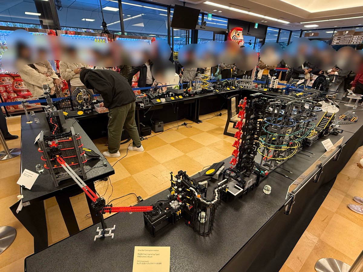 dangomushitaro3's tweet image. 行って来ました！！
「これレゴ⁈」のお客さんの声にニマニマしながらたっぷり見せて頂きました😊AKIYUKIさんのモジュールで大好きな一生懸命ボールを運ぶこの子達✨今日も働き者でめちゃくちゃ可愛かったです😍
そしてJBFでお話出来なかったので、お話も出来て嬉しかったです！！
#レゴ
#GBC