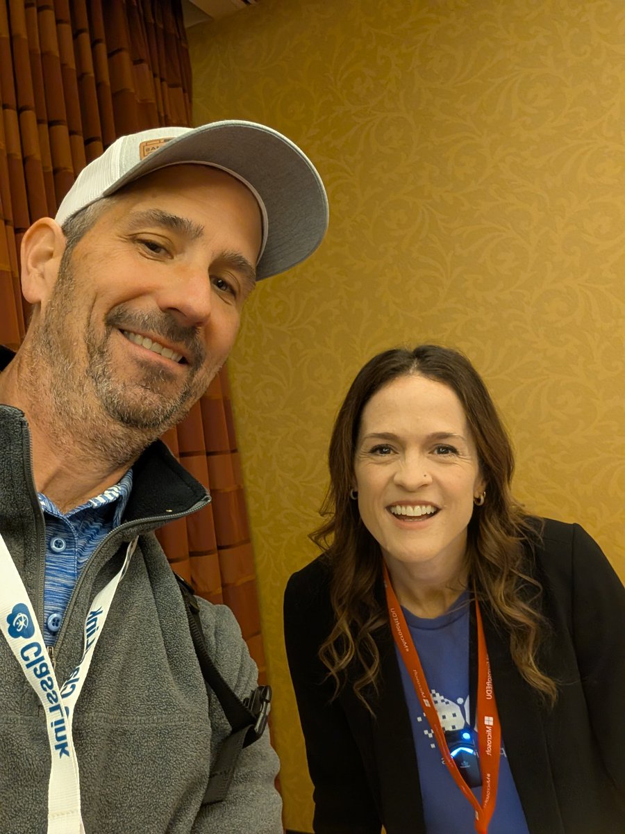 Great session on AI with <a href="/BeckyKeene/">Becky Keene 🦋</a> at <a href="/NYSCATE/">NYSCATE 💡💻</a>