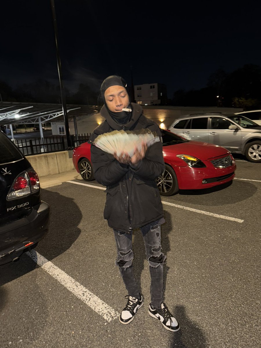 itsWoe556's tweet image. They ain’t Never Give me Shit So It ain’t a Nigga That I Owe💰 #SelfMade❗️