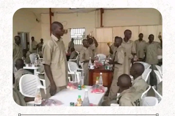 Engr_imran_mk's tweet image. BREAKING: Some repentant bandits who had earlier surrendered their weapons and claimed to abandon terrorism have returned to crime, stealing 97 cows from farmers in Kaduna State.
#Kaduna #SecurityAlert #Nigeria #Banditry #Farmers #Insecurity #PeaceAndSecurity #BreakingNews