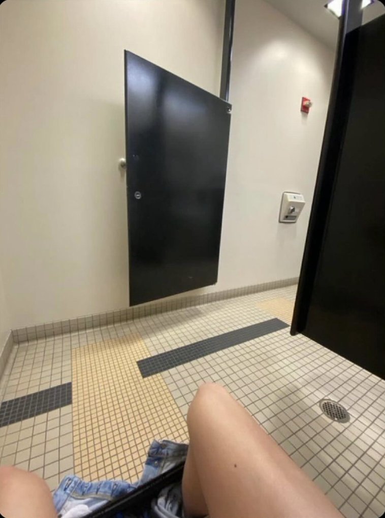 andycho's tweet image. i don't care anymore