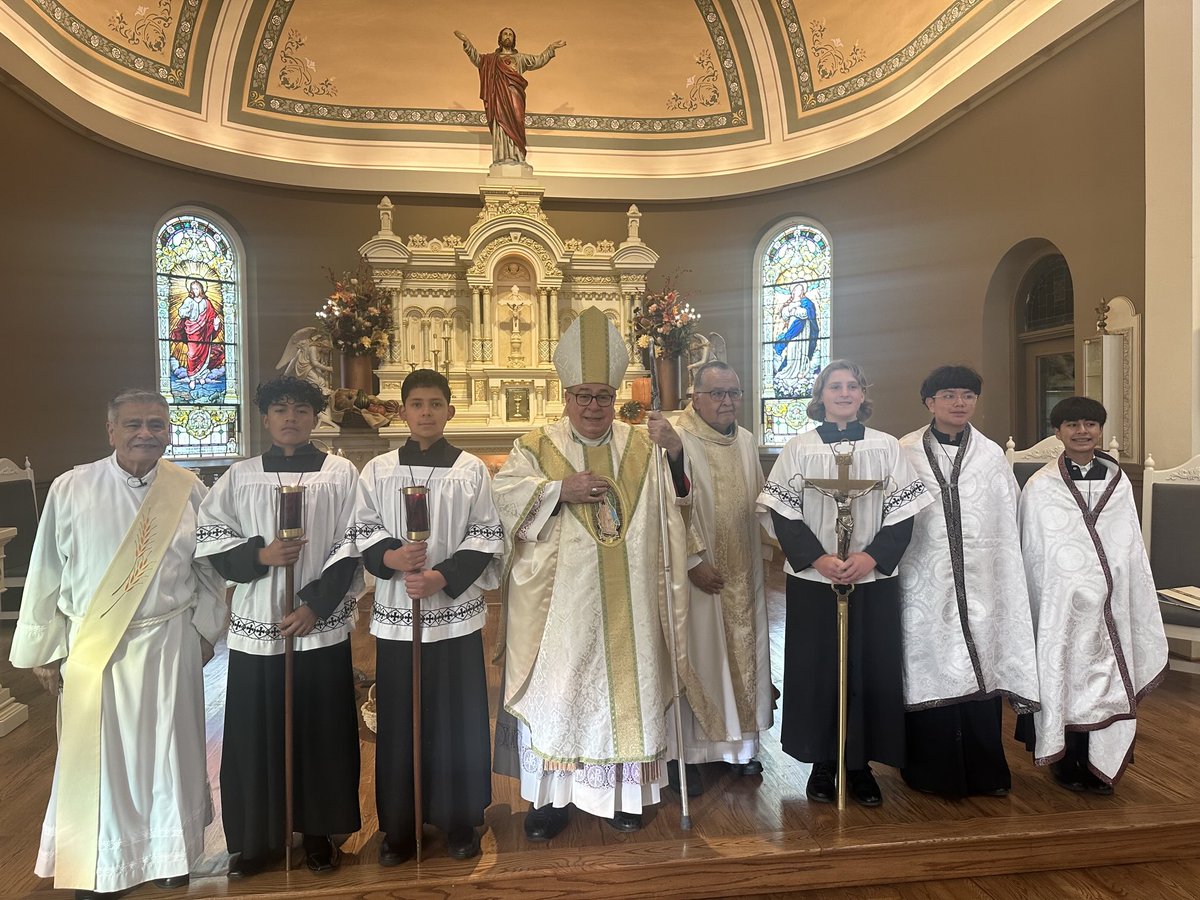 BpOlsonFW's tweet image. Thank you to Saint Mary’s Catholic School in Gainesville, Texas, for their welcome to me on Friday. The fifth grade recited the names of all the books of the Bible and also displayed excellent penmanship. ⁦@FWdiocese⁩ ⁦@NTCatholic⁩ #CatholicSchools