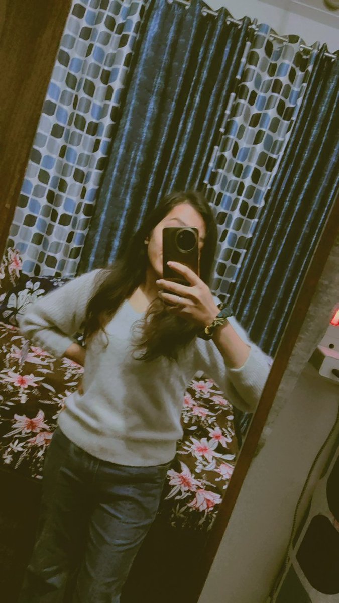 Himanirajput_hs's tweet image. Quote with your mirror selfie 🤳