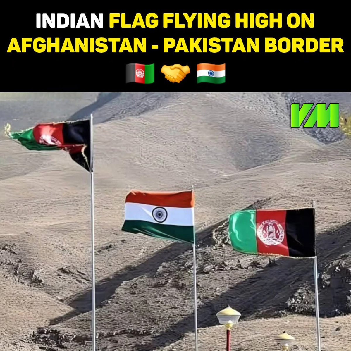 memeschennai's tweet image. INDIAN FLAG FLYING HIGH ON THE AFGHANISTAN–PAKISTAN BORDER. 🇮🇳🔥

A frame that screams pride.
A moment that hits the soul.
No matter where it rises, the tricolour always carries the heartbeat of 1.4 billion. ♥️

Tiranga supremacy. ✨🇮🇳

#India #Tiranga #ProudMoment #IndianFlag