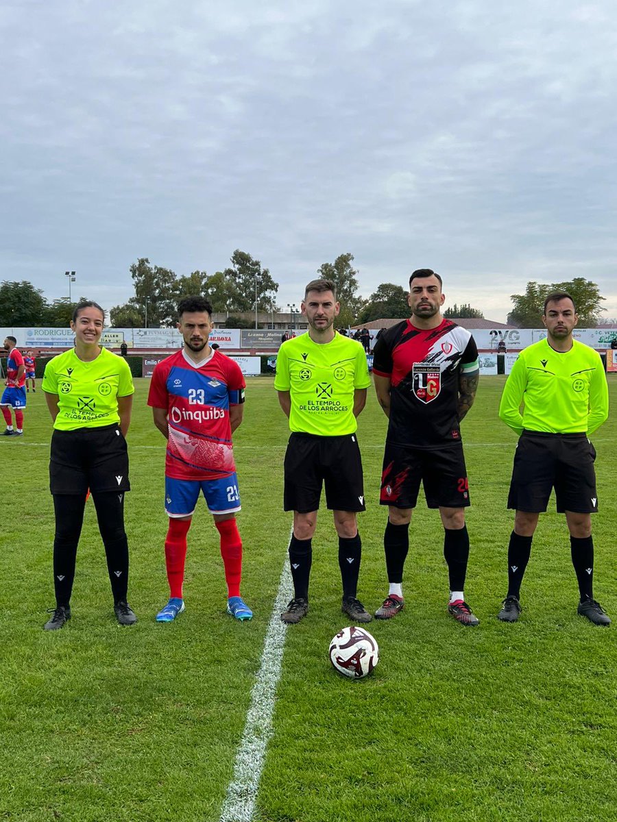 ¡Derrota en Guareña!

CP Guareña 3
🆚
CF Campanario 0

#vamoscampa🔴🔴