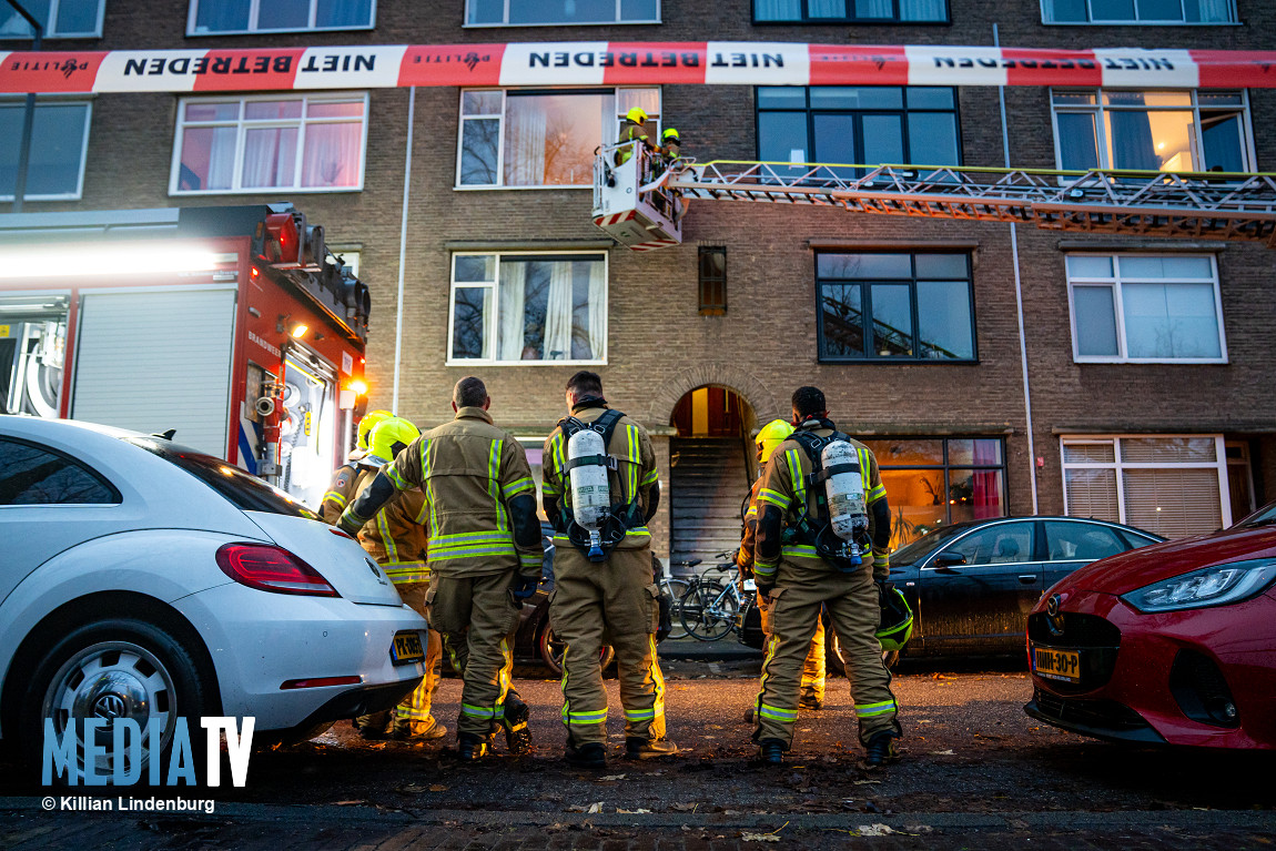 Brand meldt ontruiming van meerdere woningen aan Noorderhavenkade, Rotterdam