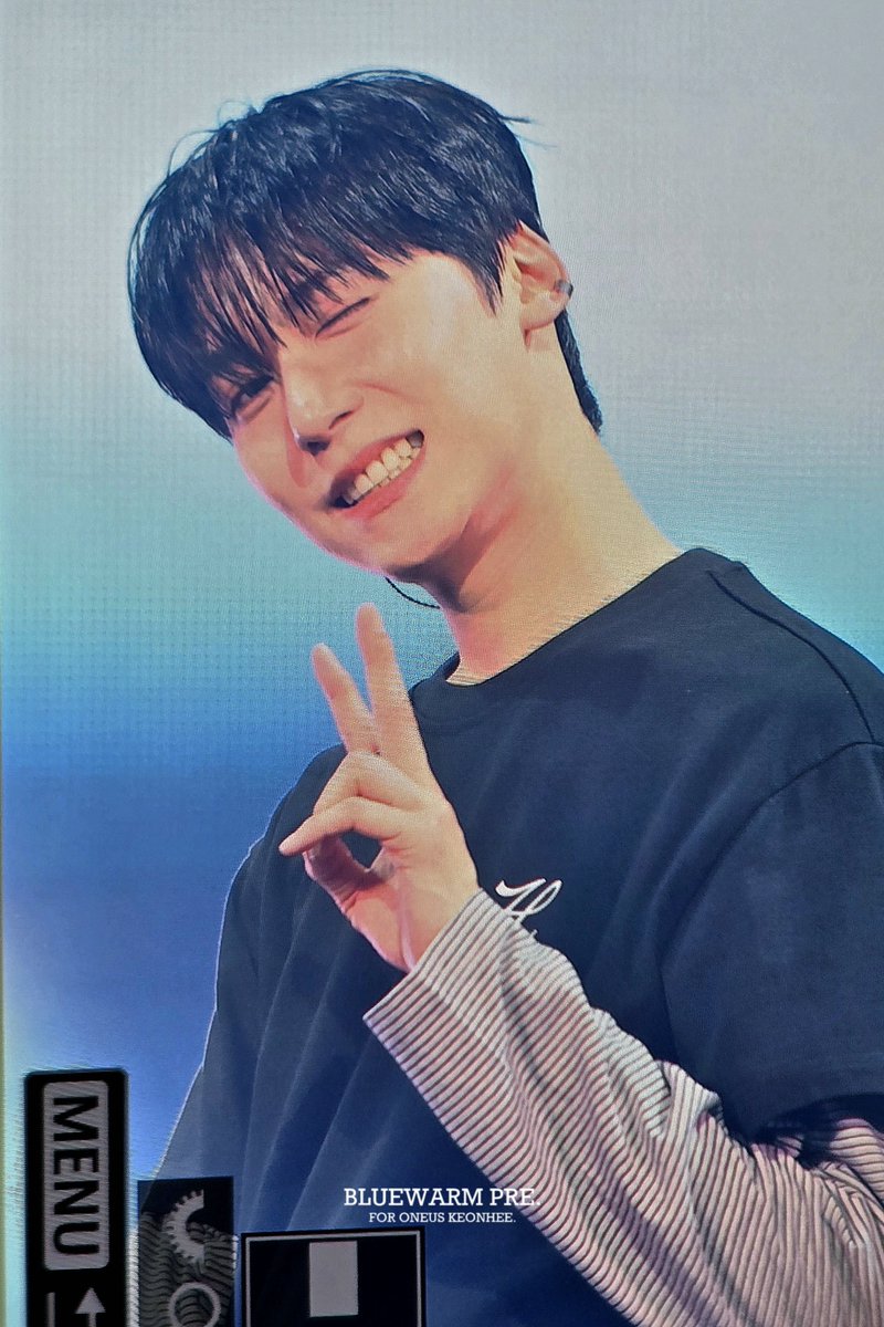 251123 [H_OUR, US] in JAPAN 
건희 프리뷰💙
오늘도 고생해써... 💙💙💙
#원어스 #건희 #ONEUS #KEONHEE #파란건름이