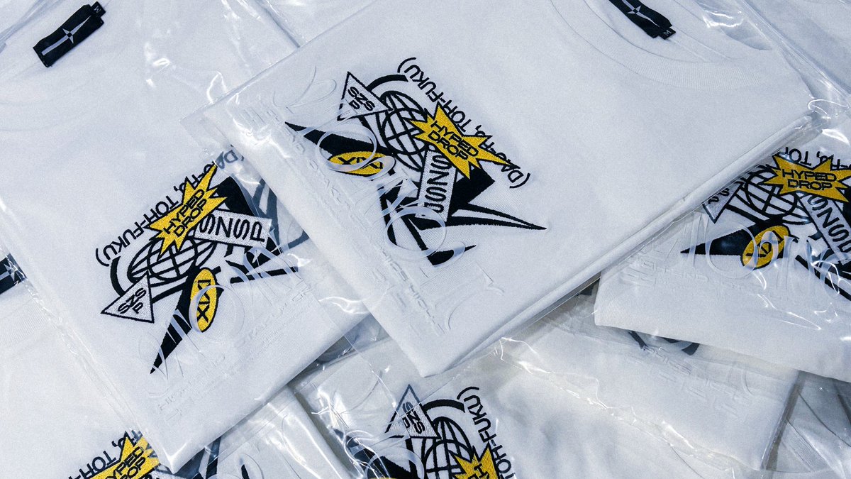 to2kyo2's tweet image. 11/24コミティア154、う17a-18a

東東京京ブースにてオリジナルTシャツを頒布します。

こちらのTシャツの詳細は、
後日YouTubeにて公開予定です。
ぜひご覧ください。

よろしくお願いいたします。