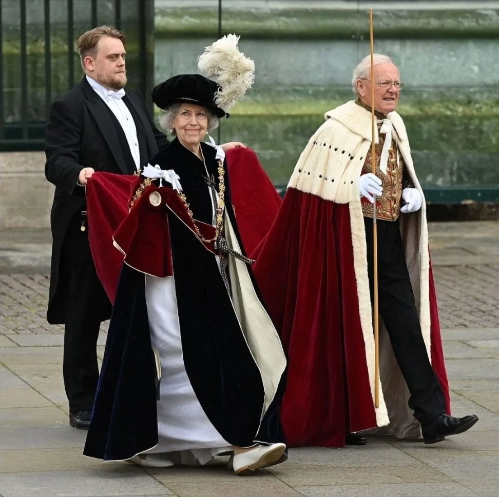 Chatham House (CH) is where NATO officials and MI5/6 spooks mix with so-called military experts. CH is probably part of an ongoing MI6 propaganda operation to erode Irish neutrality. CH is run by Eliza Manningham-Buller, the former D-G of MI5. More here👇
coverthistory.ie/2025/10/12/fre…