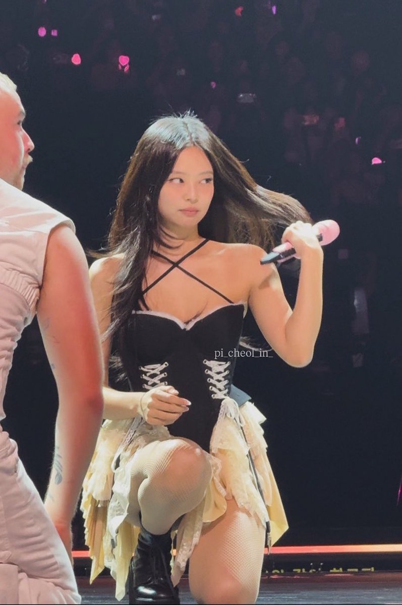 JENNIE NEWS tweet media