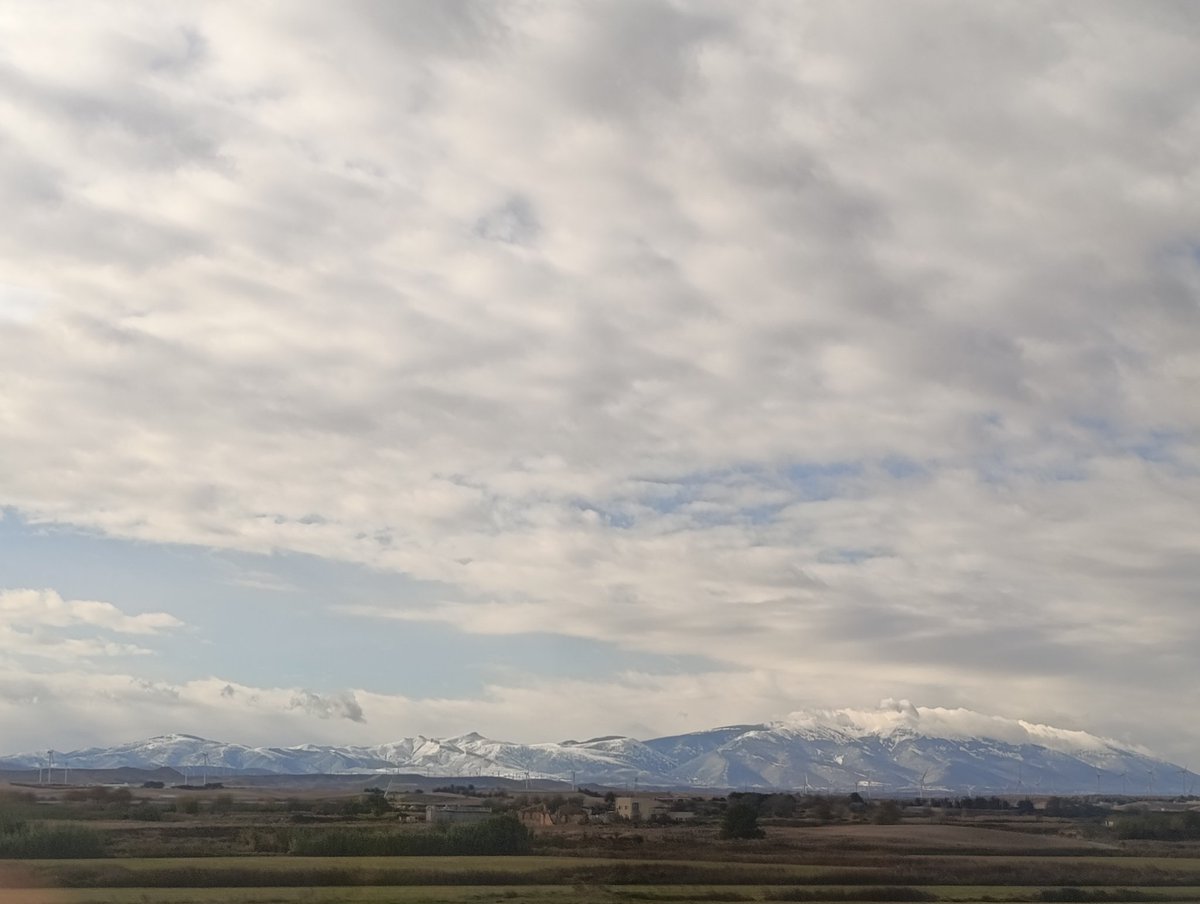 Fotos del viernes de la nevada en el #moncayo