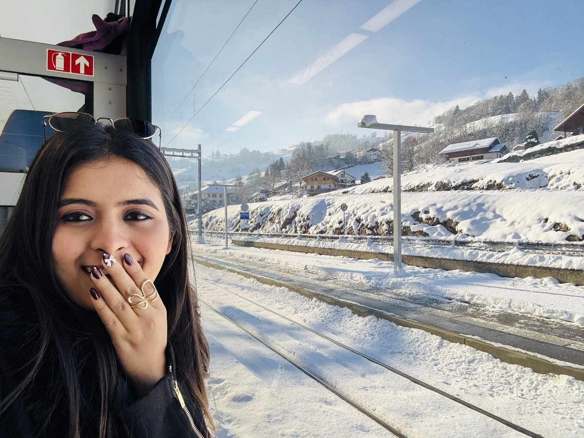 saumya1singh's tweet image. In deep love with Switzerland 😛🥰☃️