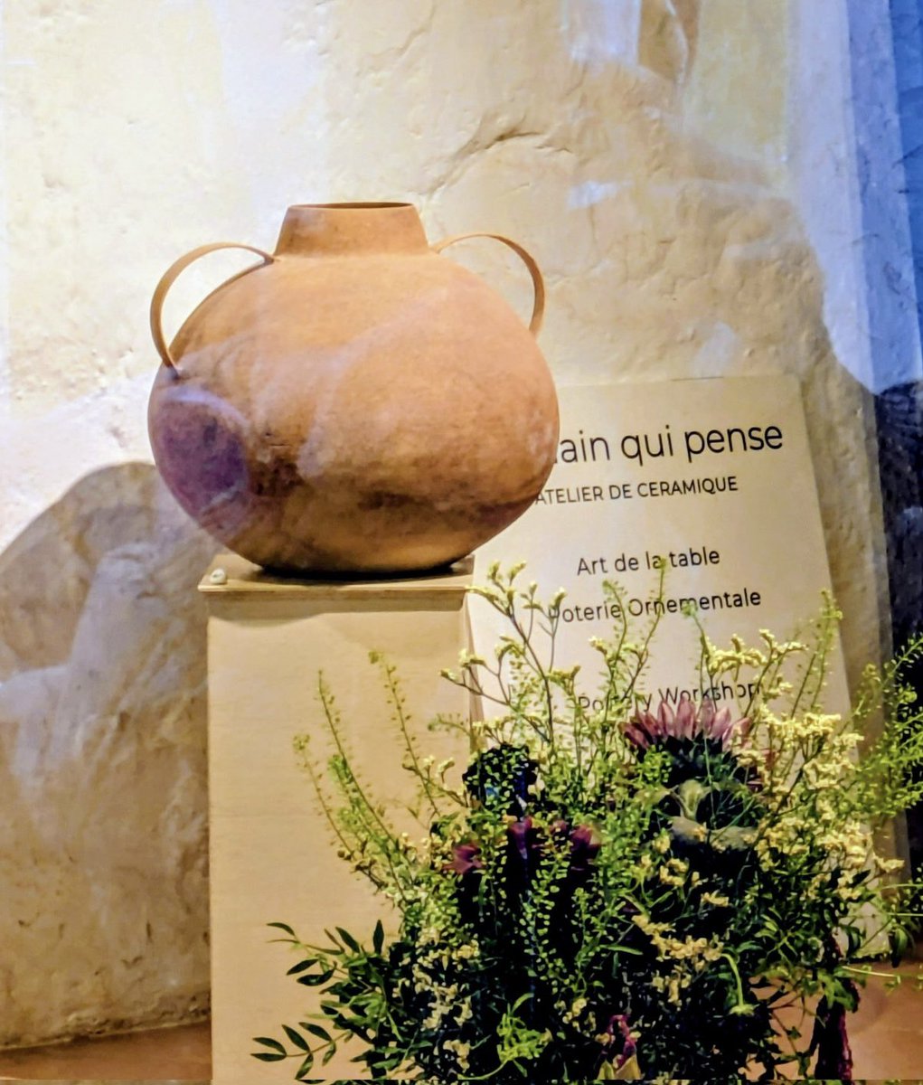 🤩🤩🤩
🤩🤩🤩
🤩🤩🤩
🤩🤩🤩

Vue la semaine dernière …cette pièce unique ..Terre cuite 

Que j’aime beaucoup 💞

Imposante ..malheureuse plus de place 🥺

Réalisée à l’Atelier ..La Main qui Pense …Arles 

🤗🤗🤗