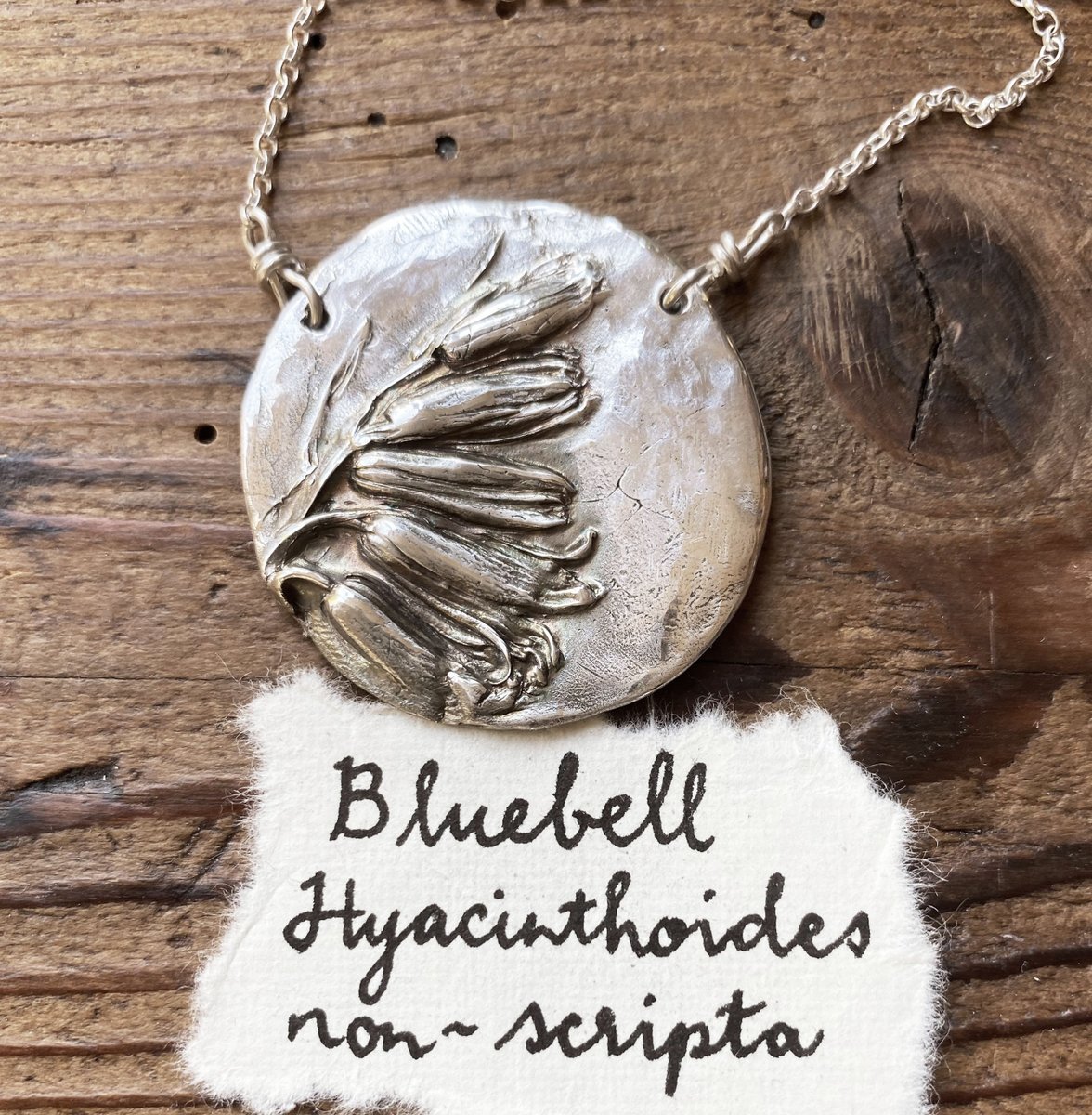silverpebble's tweet image. I make each of my flower necklaces by casting real flowers in recycled silver:
snowdrop,bluebell, lily of the valley, wild carrot, forget me not seedheads,tiny heather wreaths. 
I also hand-sculpt much-loved bird species to make tiny wearable versions: wren, blackbird, swift.
20%…