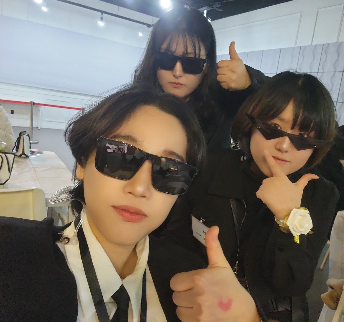 #웰컴쌒3_후기이벤트
플로리안 아들~~ 아빠다!! 장난이고 휴 탄야님이랑 플로리안님 진짜 너무 좋았어요. 최고야. abcd 다 외웟는데 절대 나랑 게임해주시지 안앗지만... 그것조차 귀여워 🥹 즐거웟읍니다. 💓🫶