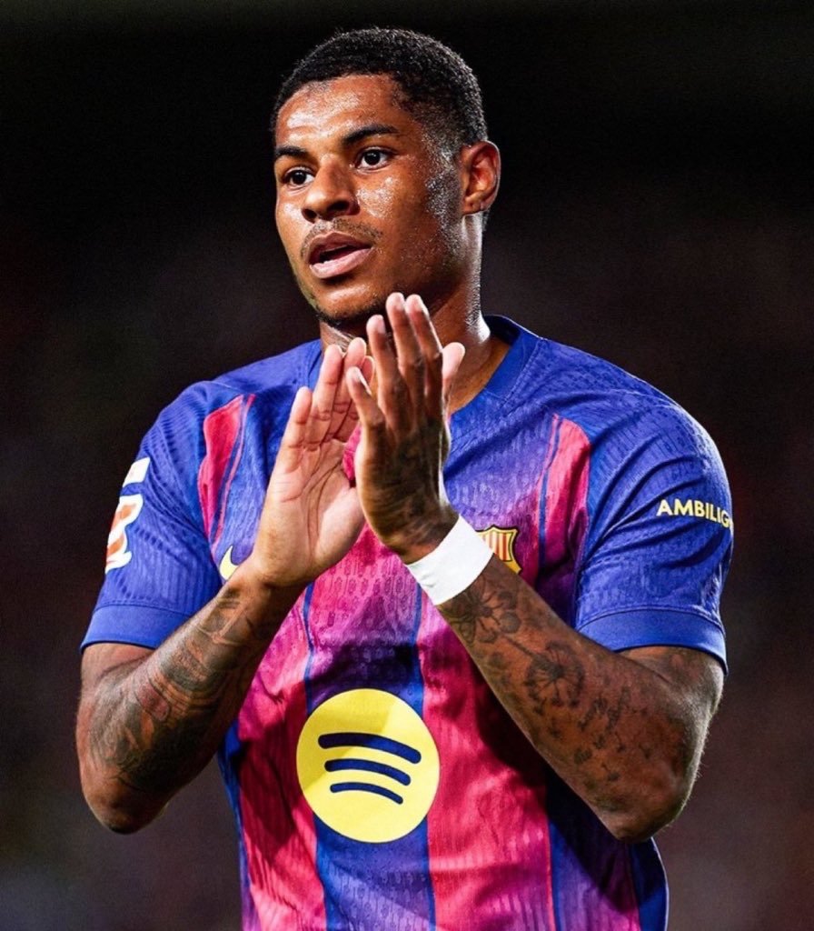 BarcaTimes's tweet image. 🚨🎖| 𝐉𝐔𝐒𝐓 𝐈𝐍: Marcus Rashford has recovered from flu and he will be AVAILABLE for the match against Chelsea. [@fansjavimiguel] #fcblive 🔵✅