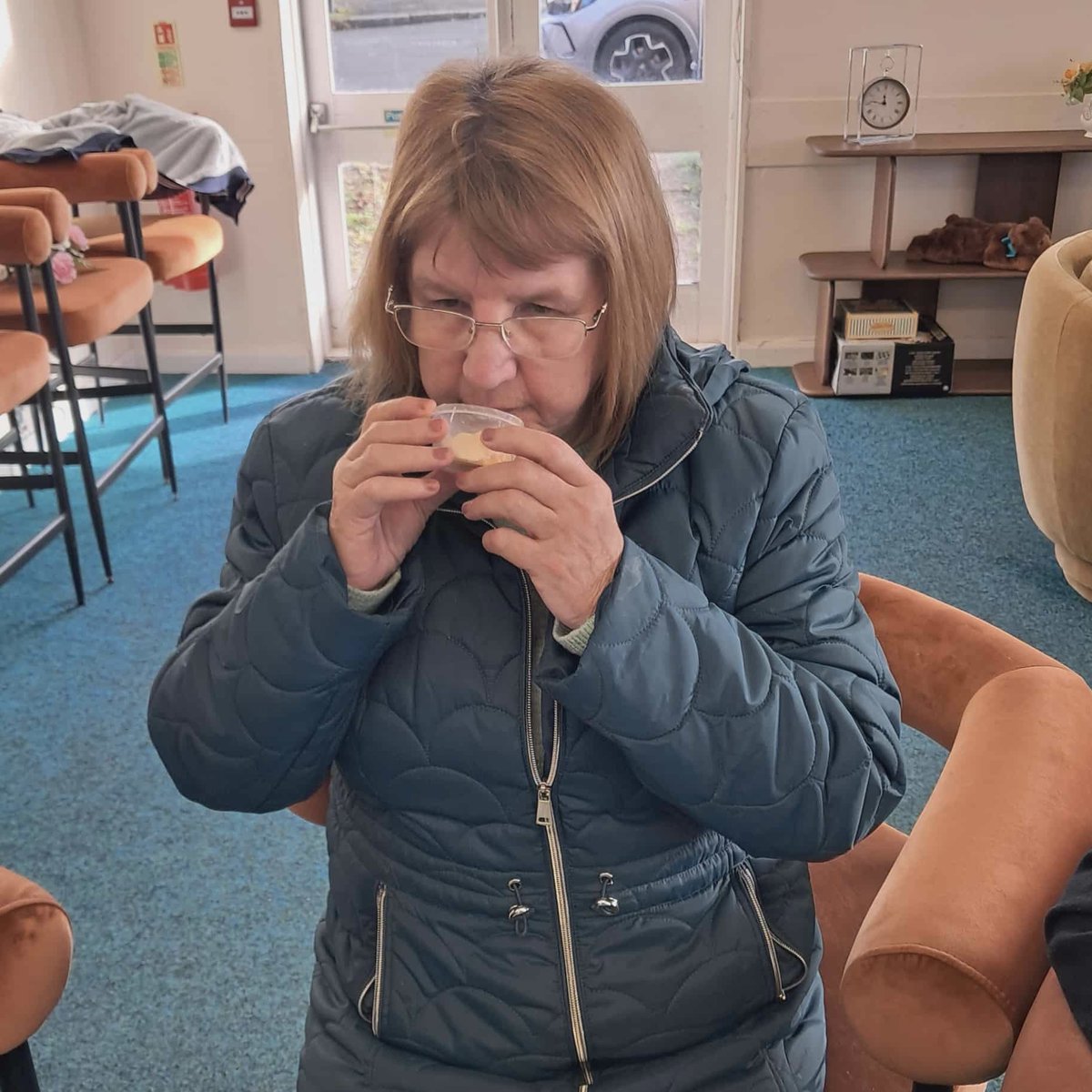 LangwithLodge's tweet image. We enjoy a wide variety of activities at our local day centre including singing, sensory sessions and quizzes. There&apos;s always something going on #FunAndGames #Sensory #Quizzing #Nostalgia