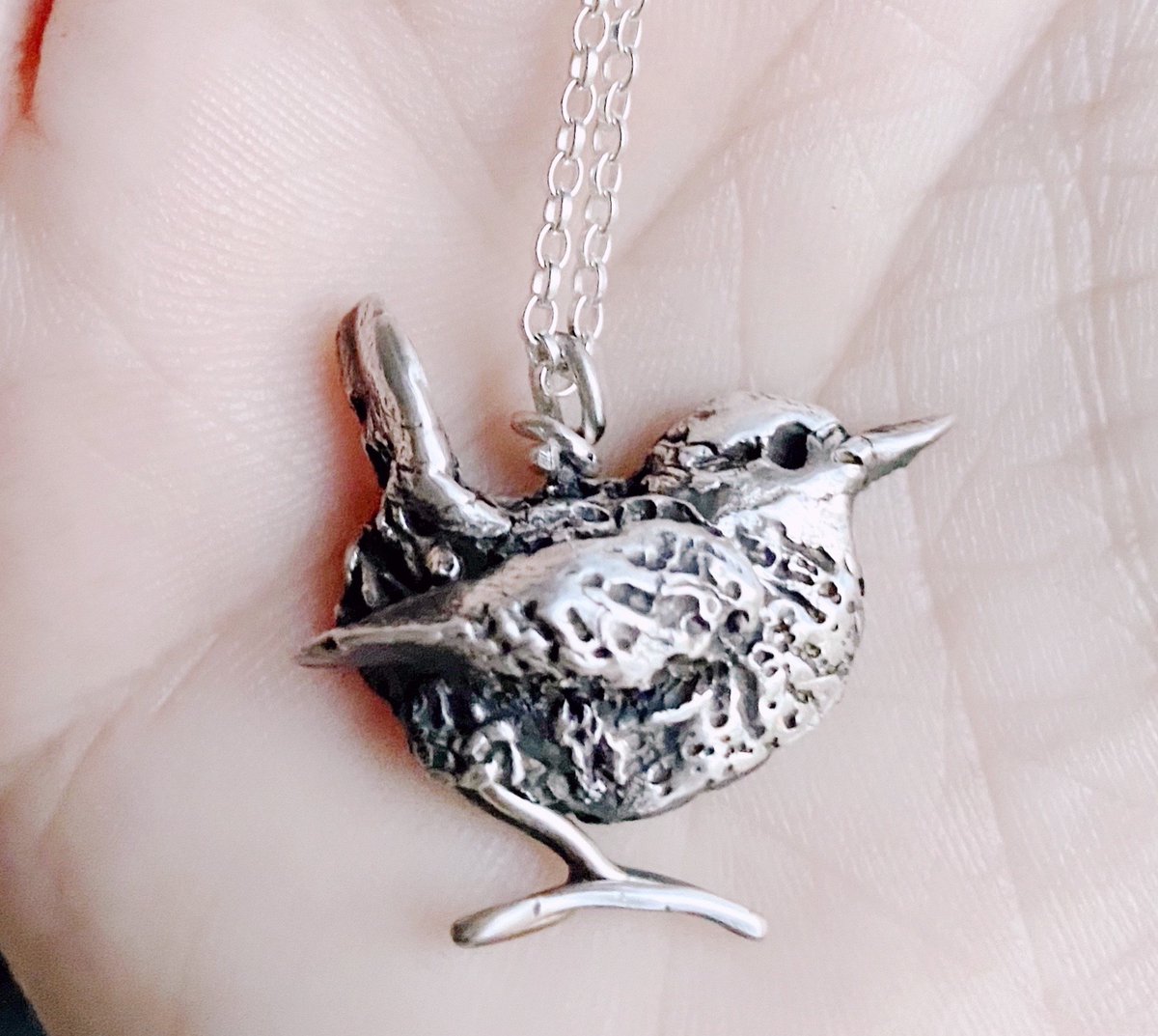 silverpebble's tweet image. I make each of my flower necklaces by casting real flowers in recycled silver:
snowdrop,bluebell, lily of the valley, wild carrot, forget me not seedheads,tiny heather wreaths. 
I also hand-sculpt much-loved bird species to make tiny wearable versions: wren, blackbird, swift.
20%…