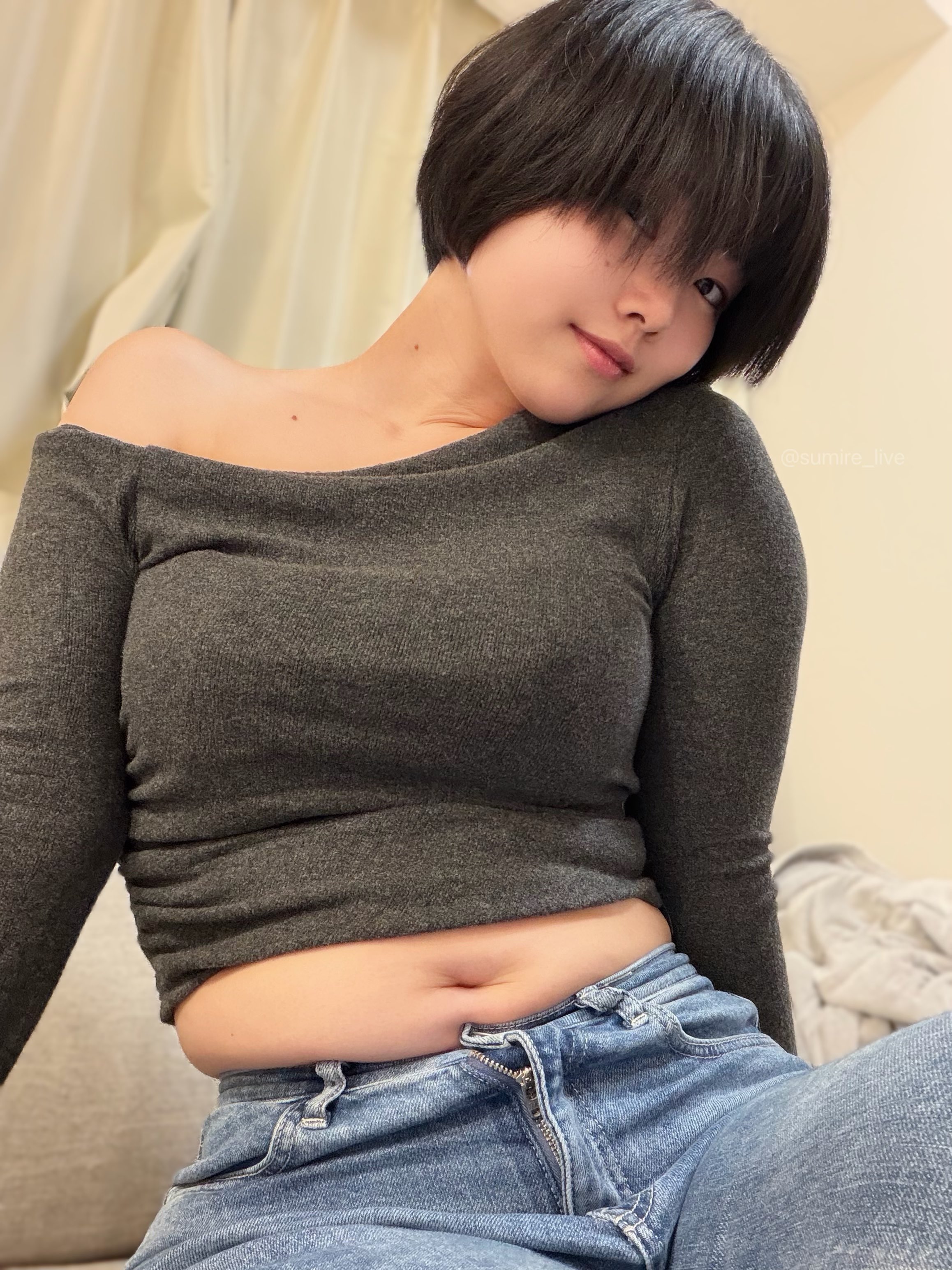 新しいデニム、座るとちょっときつい…｜すみれch（@sumire_live）エロ動画まとめ