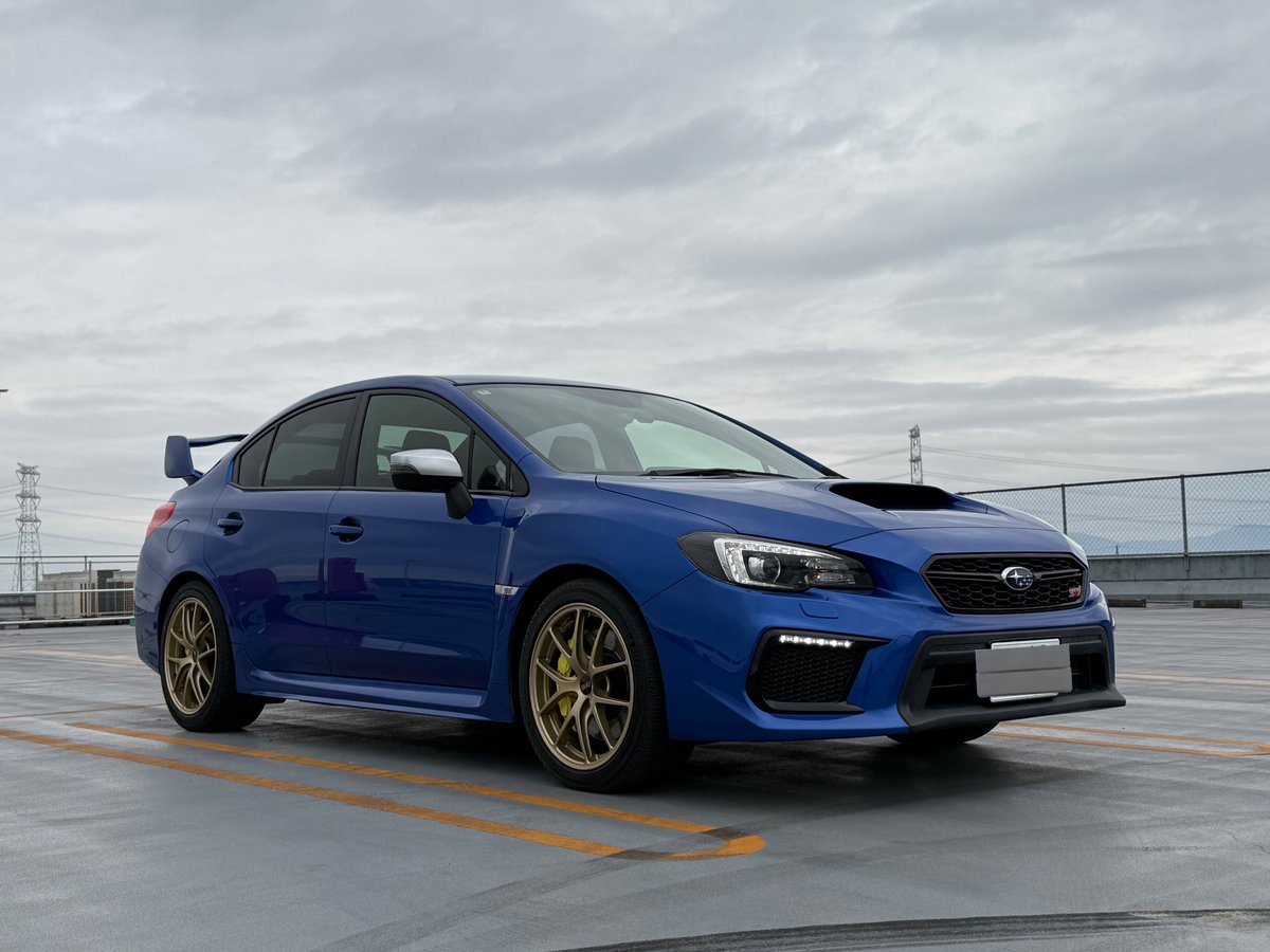 SubaruAmg's tweet photo. この度WRX STI (VAB D型)納車されました！！！

中学生の頃から憧れていた車なので、未だに自分の車という実感が湧いていません💦

WRX乗りの方、そしてSUBARU乗りの方も仲良くしていただけると嬉しいです！！！ https://t.co/cHeL1MM2oZ