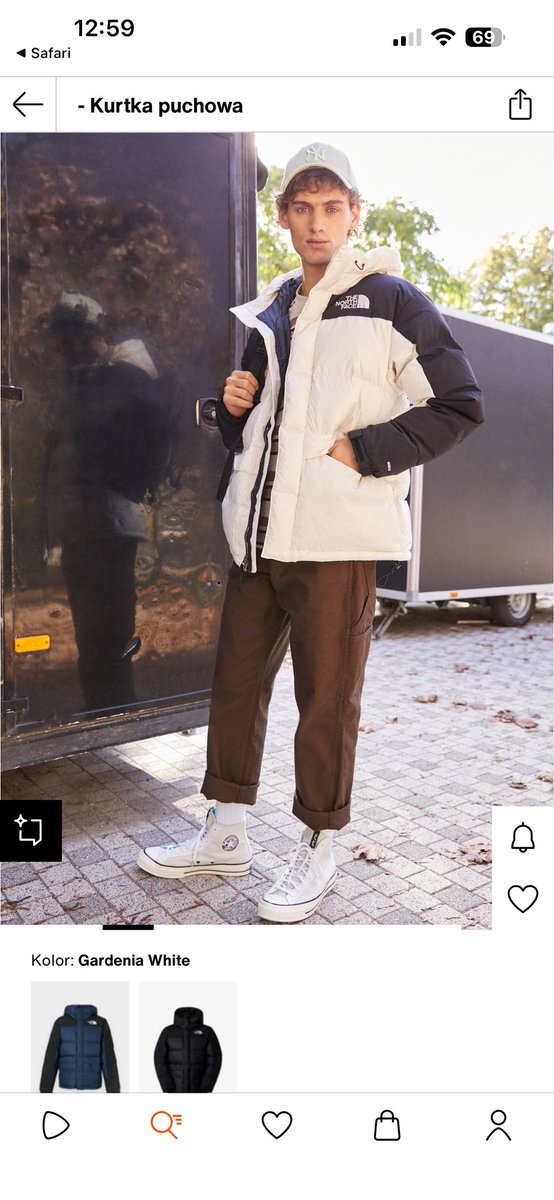 zakolasty's tweet photo. @rosespritz Tnf Himalayan, jedyny minus to że się brudzi trochę, ale wystarczy raz w roku oddać do pralni, a poza tym nie miałem lepszej i ma już 3 lata i wygląda jak nowa https://t.co/tG2L4Q0phl