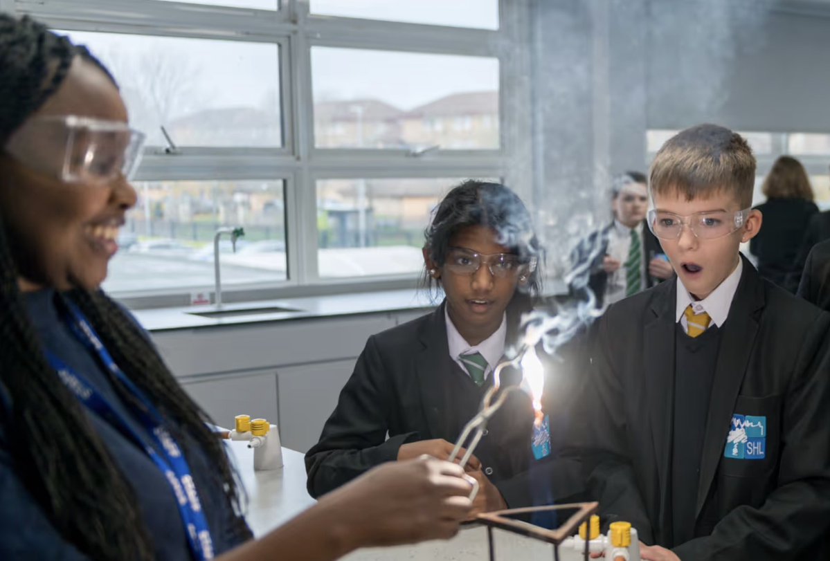 gradcracker's tweet image. Become a Teacher! Lift Schools are open for applications for their 2026 initial teacher training programme - Apply Now: ow.ly/g0OC50Xn1Uw