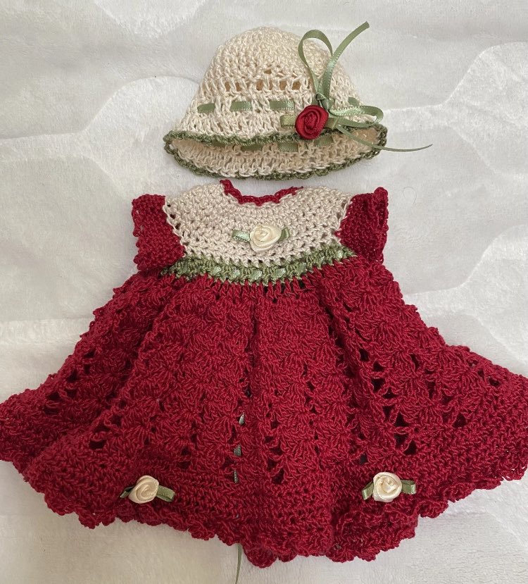 RonnieLewis4's tweet photo. #Christmas #crochet #dolldress https://t.co/eCzm65pfBi https://t.co/DpLYEzVRhu