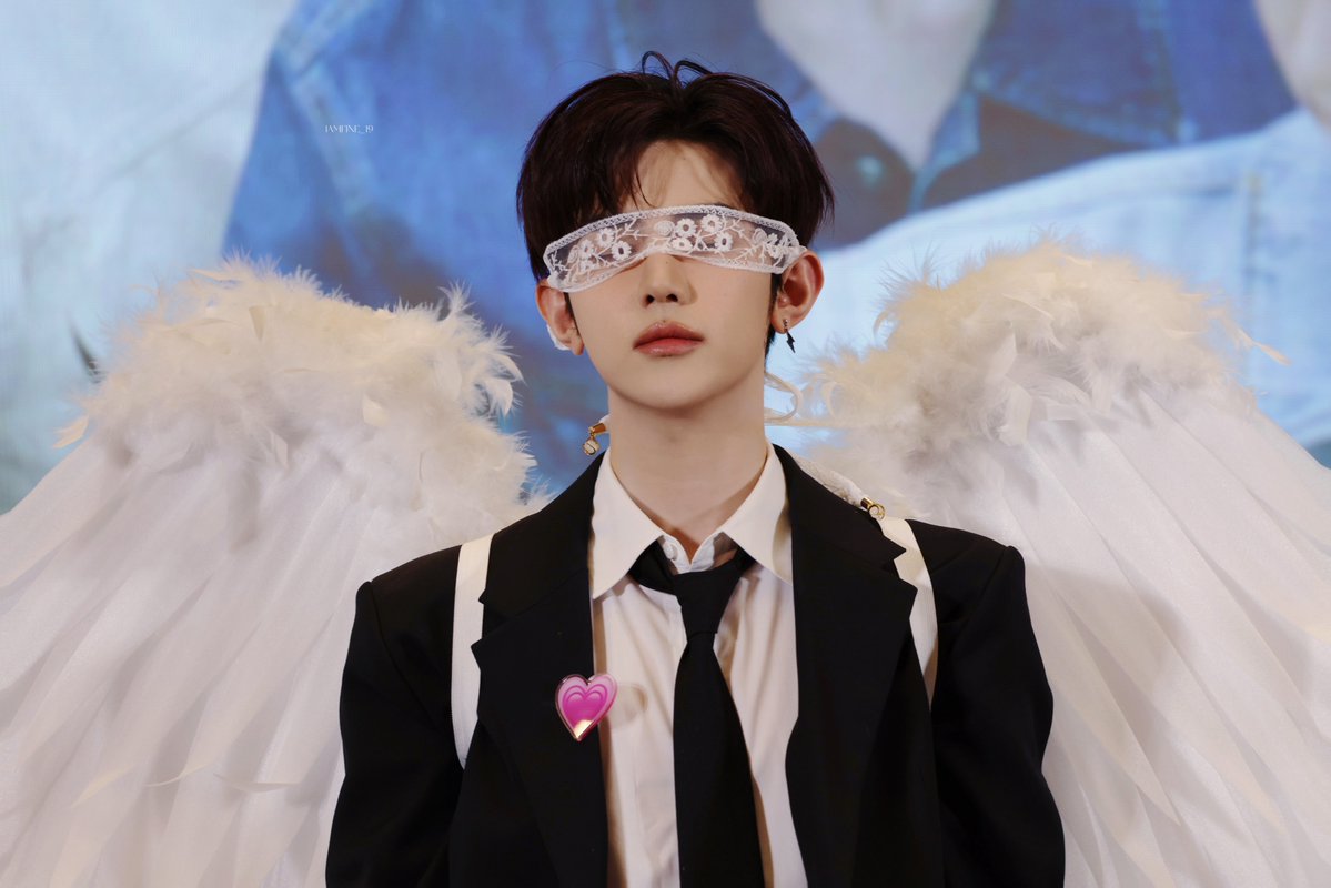 IAMFINE_19's tweet image. 🪽

【2025.11.23 yzy팬싸 in Shanghai】
#ZHANGHAO #장하오 #ジャンハオ #章昊
#ZEROBASEONE  #ZB1  #제로베이스원