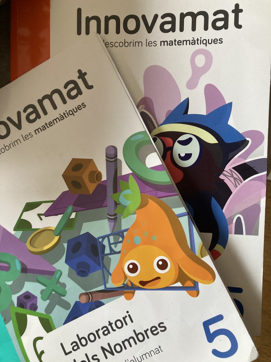 M’imagino el dia que algú va presentar els llibres d’innovamat a la junta de direcció d’aquesta empresa… el debat sobre si la mesura no era prou innovadora deuria ser intens fins que algú va recordar que “els llibres tb es poden facturar”.