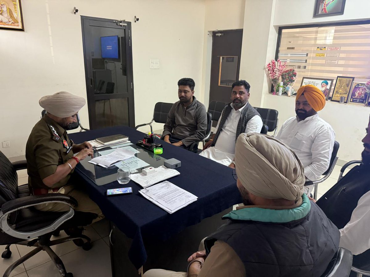 Ferozepurpolice's tweet image. 🚨 &quot;Swift Justice, Efficient Resolution&quot;
Samadhan Camps are being held at the Police Station level by SHO&apos;s to ensure prompt and effective resolution of public grievances across the district.

#SamadhanCamp #PP24X7 #CommittedToServe #FerozepurPolice