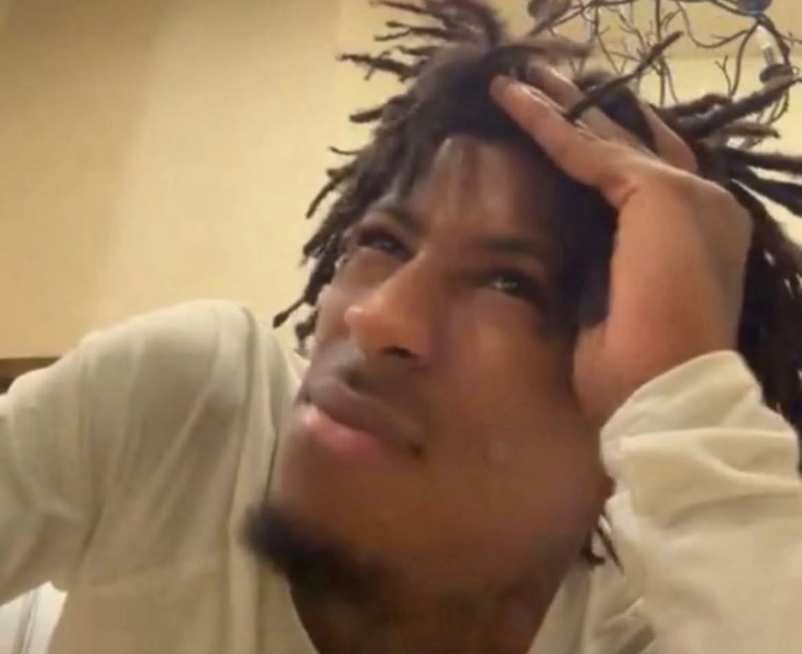 BAEHELPLLAYY's tweet image. why do y’all be faking like y’all don’t like rootbeer