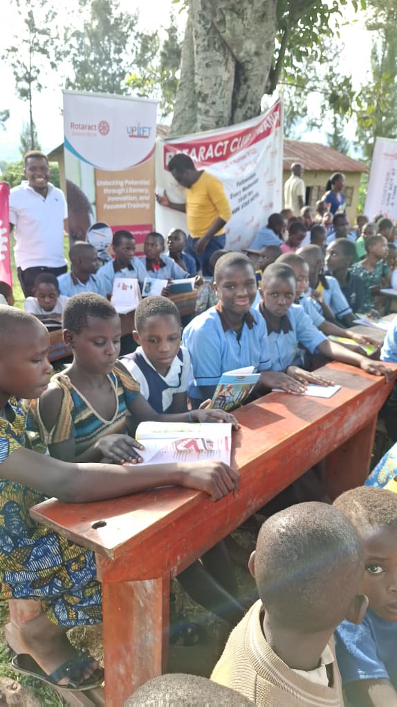 RotaractD9214's tweet image. Keihangara, you reminded us why service matters.
From the classrooms to the conversations, every moment hit differently.

Grateful to everyone who invested their resources, time, and spirit. 🌱✨

#UpLiftProject
#UniteForGood
#TogetherOneActATime