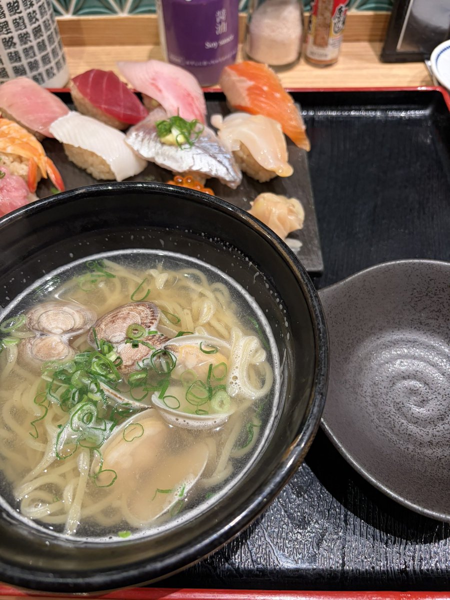 batchan_reboot's tweet image. 今日の昼と夜💡💡💡