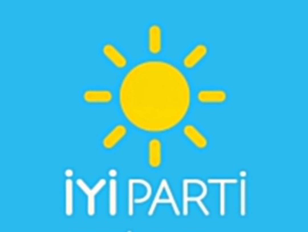 🇹🇷 İmralı'ya gitmek Kırmızı çizginin üstünde dans etmek gibi Tarih bu ihaneti sayfalarına kara bir leke olarak yazacaktır Tarih sadece olanı değil kimin ne yaptığını  kaydeder kandırıldık gene  diyeceksiniz  Helallik isteyeceksiniz helalik yok size  🇹🇷 "Ne mutlu Türküm diyene 🇹🇷