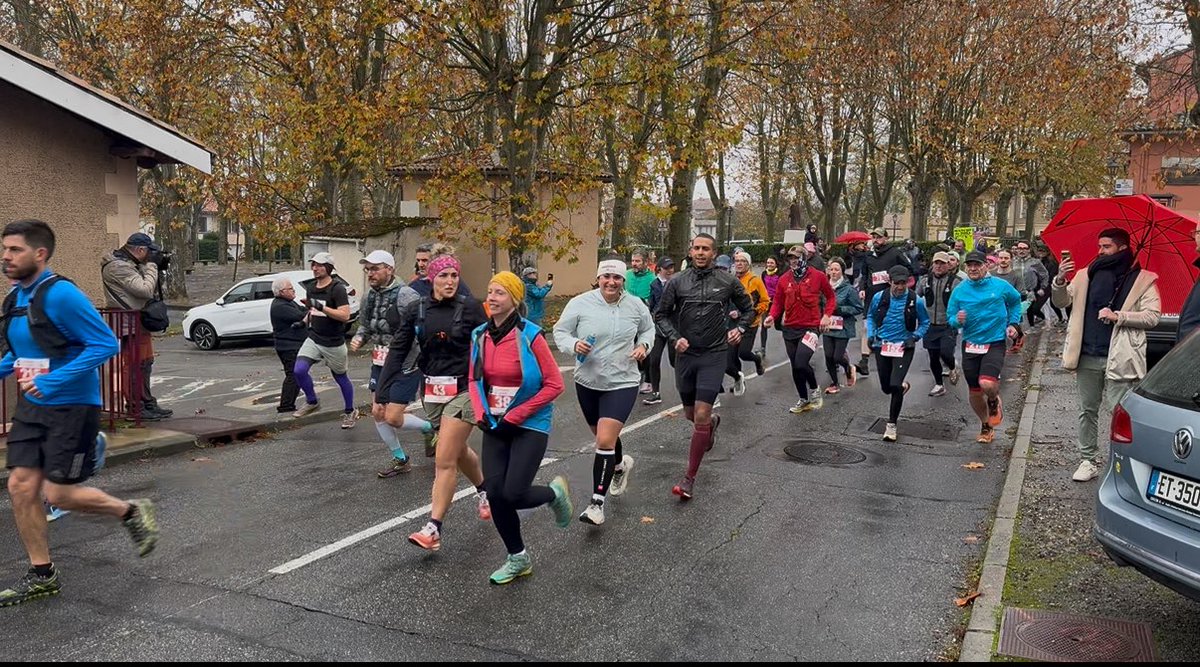 RunningMag's tweet image. Un week-end pluvieux avec le @traildzbaziege le @forestrun et la @baladedelasaune toutes les photos et vidéos sont en ligne sur runningmag.fr