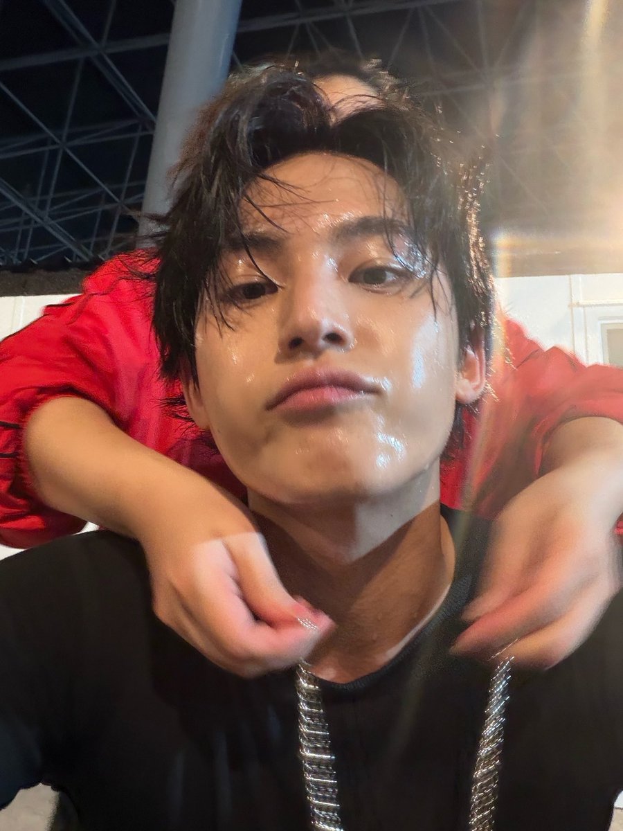 pyaaami's tweet image. 와잠만..................................................................................................................................................................................................................................................................................