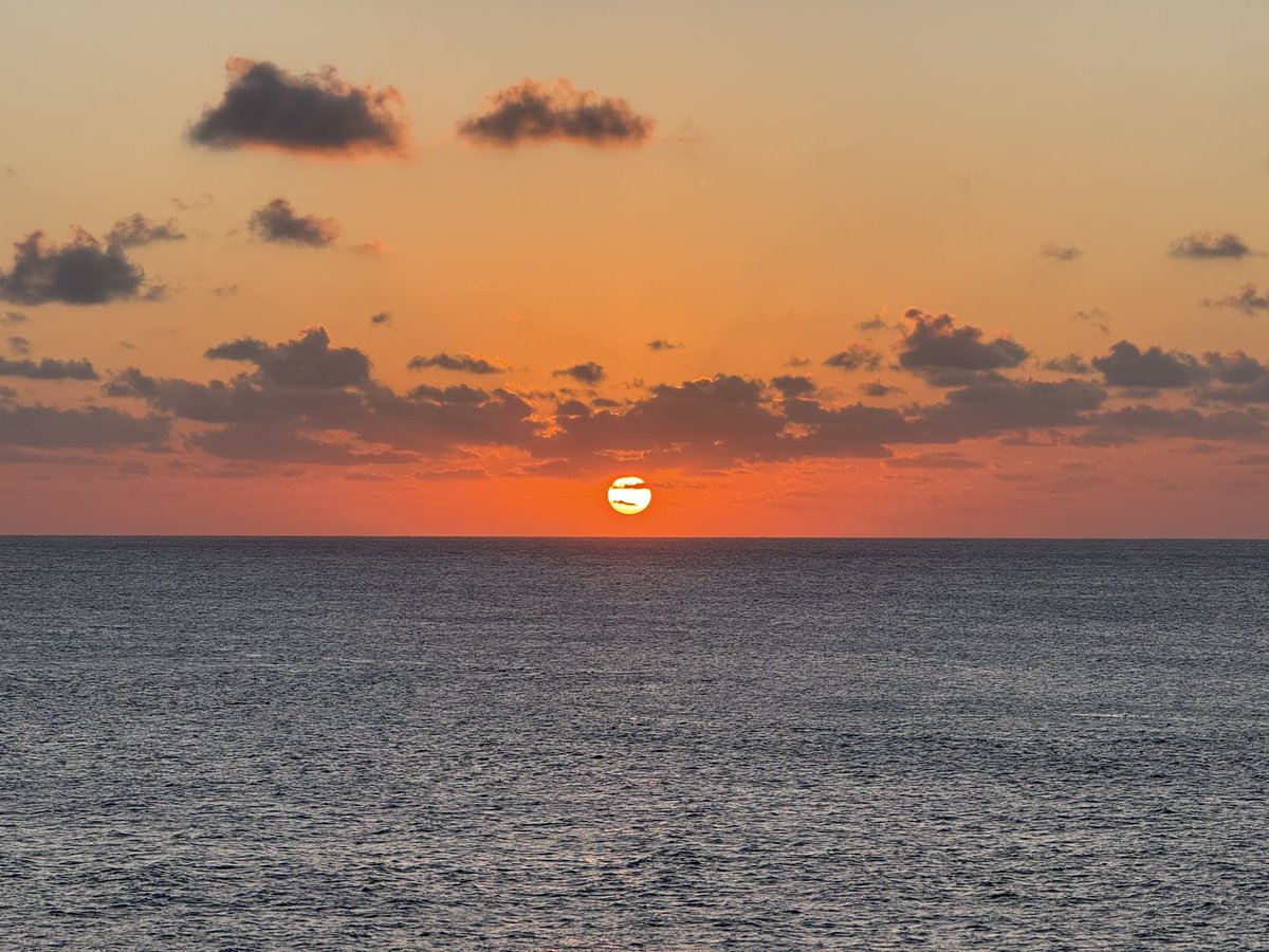 今日は本当に南大東島が美しい日でした。こんな日にガイドできて幸せだぁ☺️