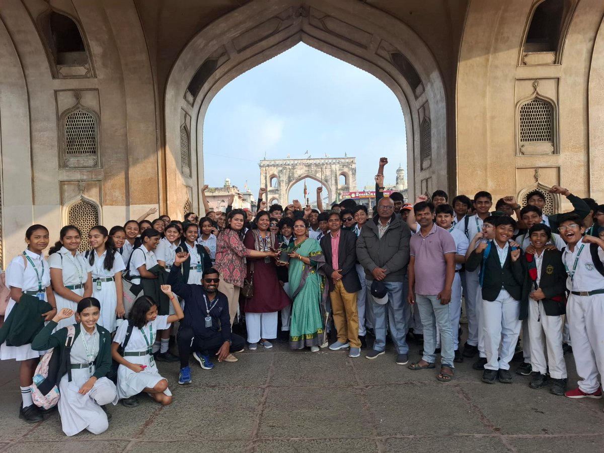 TravelTelangana's tweet image. 65 students and teachers from DPS Mahendra Hills took part in a vibrant Heritage Walk from Charminar to Chowmahalla Palace—a day of culture, history, and learning!
#HeritageWeekHyderabad #CharminarToChowmahalla #HyderabadWalks #HyderabadEvents #DiscoverHyderabad
