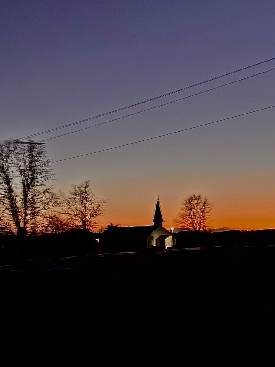 r_u_c_n_o_k_'s tweet image. Good morning beautiful people 🌞 Have a blessed Sunday 🙏

“There&apos;s more to getting to where you&apos;re going than just knowing there&apos;s a road.”
Joan Lowery Nixon