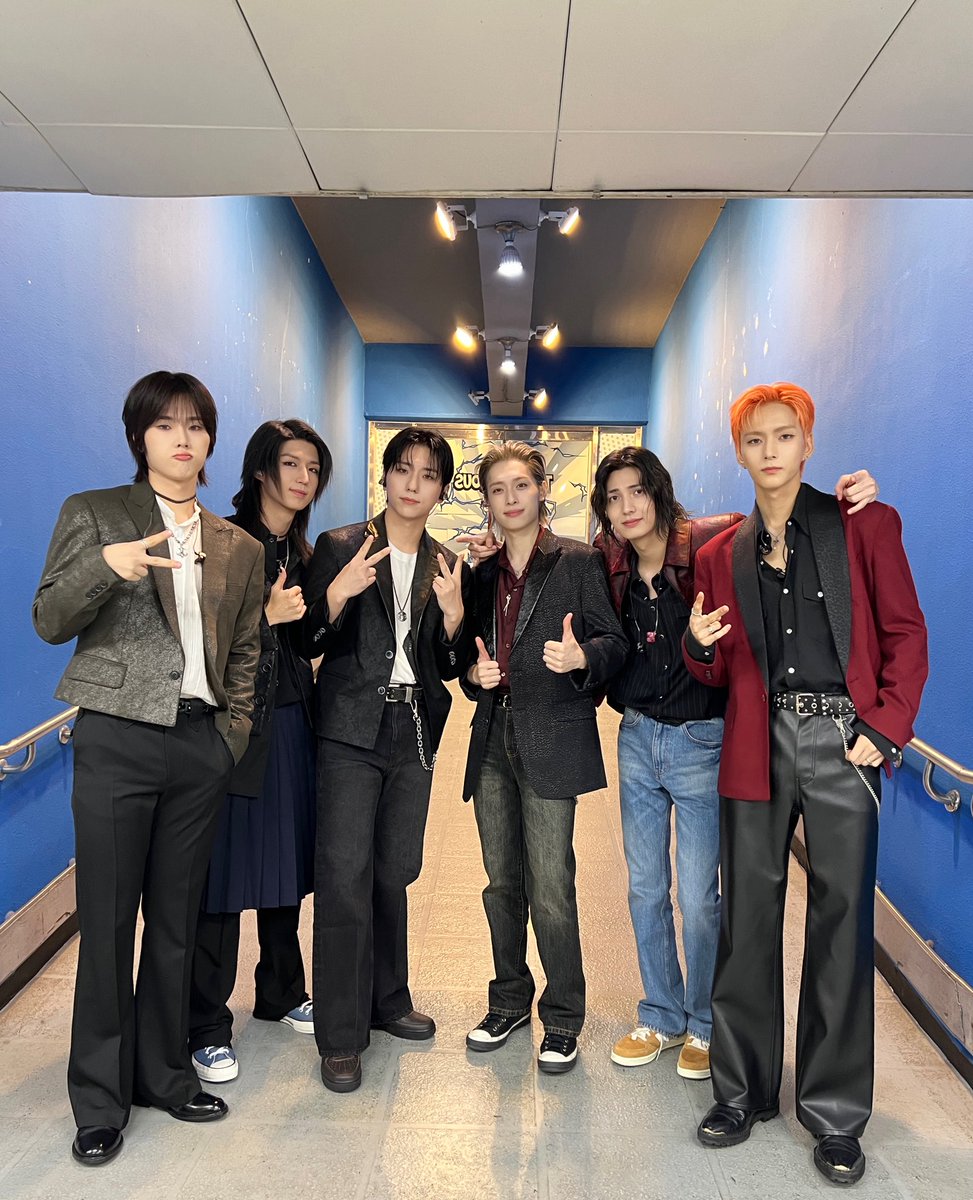 XH_official's tweet photo. Xdinary Heroes <Beautiful Mind> World Tour FINALE in SEOUL

🦋 DAY 3

빌런즈 아가들 덕분에 Beautiful Mind World Tour FINALE 성공적으로 마무리  ༘⋆˚ ༘ ೀ⋆｡˚
빌런즈 이쁘니들 함께해 줘서 고마워요 
(｡♡.♡｡)

#XdinaryHeroes #엑스디너리히어로즈
#Beautiful_Mind_WorldTour
#Beautiful_Mind
#WE_ARE_ALL_HEROES