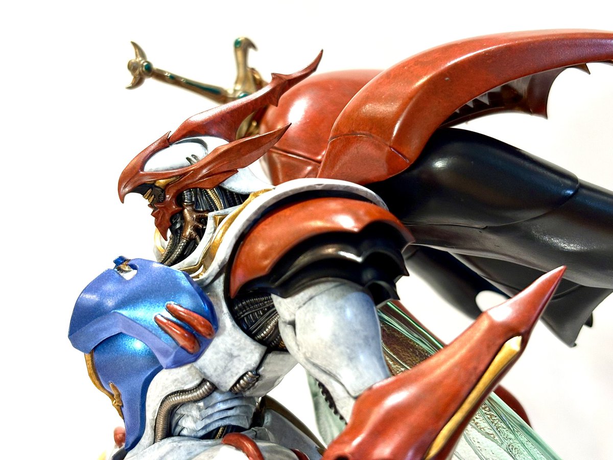 遅ればせながら PLAMAX ヴェルビン 完成
筆塗りでやってみたけど白が難しいや
この造型があんな少ないパーツ数で簡単に組み上がるの凄すぎました