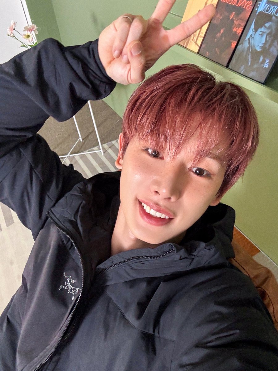 official__wonho's tweet image. 위니들 덕분에 세상에 나온 신드롬!!
고맙고 사랑해💙

#원호 #WONHO